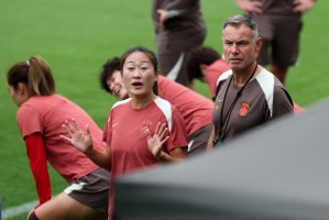 大发官网|大发体育|大发娱乐场|dafabet中国|大发体育官方网站|www.dfa678.com-黄健翔点评女足前20分钟表现：队友之间传不了三脚，踢的太凌乱了