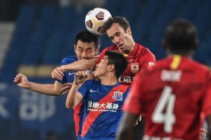 5轮不败!亚泰比肩海港鲁能 仅丢1球成中超第1铁壁
